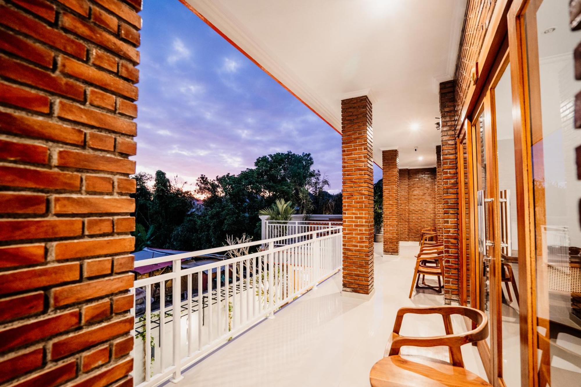 Pondok Yogi Guest House Canggu Екстериор снимка